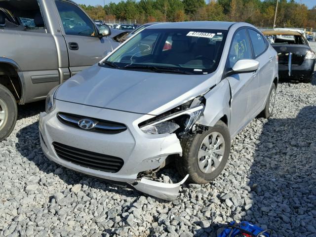 KMHCT4AEXHU289331 - 2017 HYUNDAI ACCENT SE SILVER photo 2