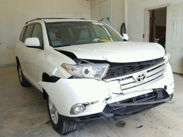 5TDBK3EH7DS182804 - 2013 TOYOTA HIGHLANDER WHITE photo 1