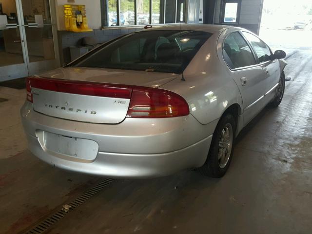 2B3HD46R34H642218 - 2004 DODGE INTREPID S SILVER photo 4