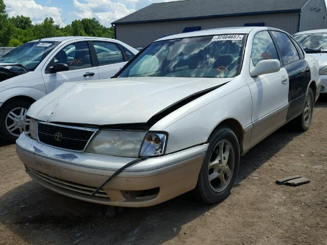 4T1BF18B5XU321713 - 1999 TOYOTA AVALON XL/ WHITE photo 2