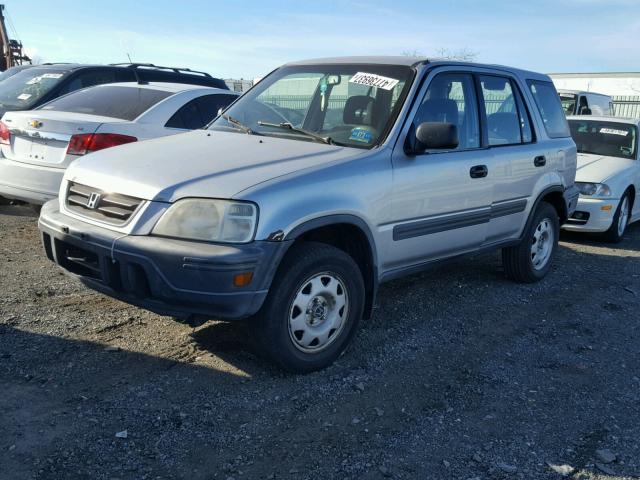 JHLRD1842YC049044 - 2000 HONDA CR-V LX SILVER photo 2