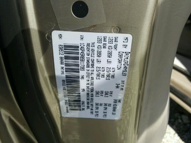 1C4GP45R85B117393 - 2005 CHRYSLER TOWN & COU TAN photo 10