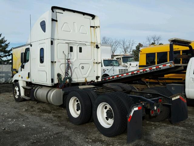 1FUJGLBG9DSBY0239 - 2013 FREIGHTLINER CASCADIA 1 WHITE photo 3