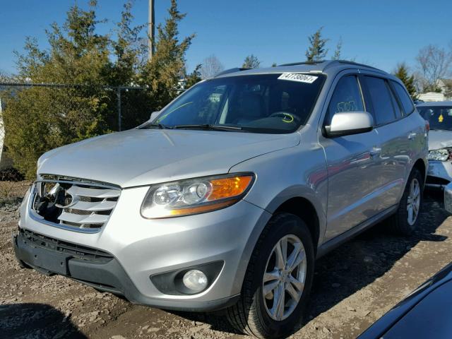 5NMSHDAG3AH343665 - 2010 HYUNDAI SANTA FE S SILVER photo 2