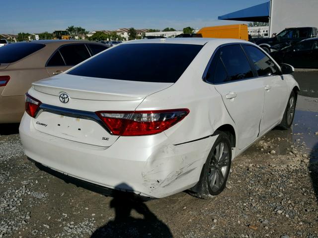 4T1BF1FK0HU322501 - 2017 TOYOTA CAMRY LE WHITE photo 4