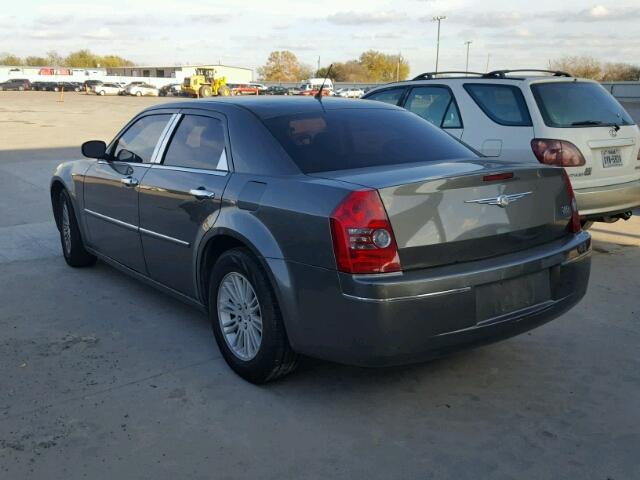 2C3KA53GX8H141990 - 2008 CHRYSLER 300 TOURIN GRAY photo 3