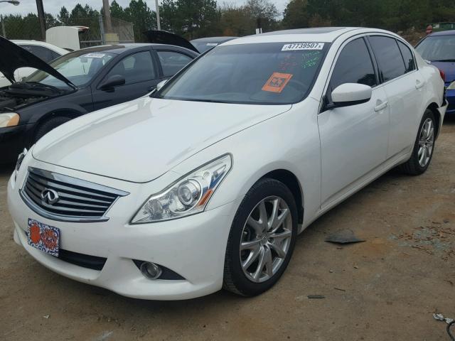 JN1CV6AR6CM970157 - 2012 INFINITI G37 WHITE photo 2