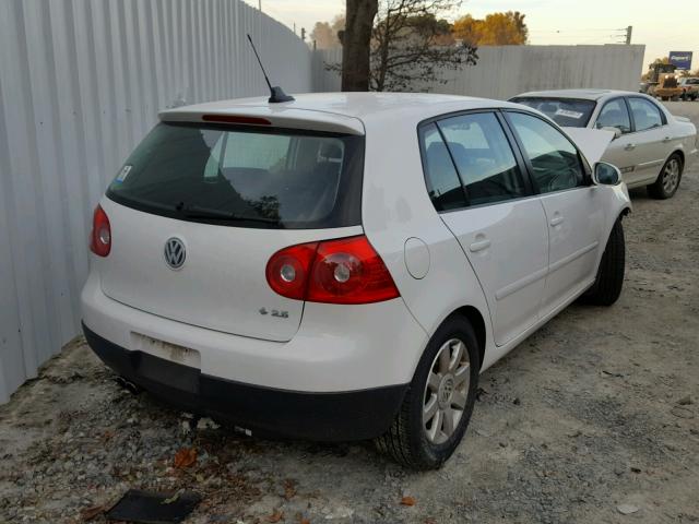 WVWDA71K09W146190 - 2009 VOLKSWAGEN RABBIT WHITE photo 4