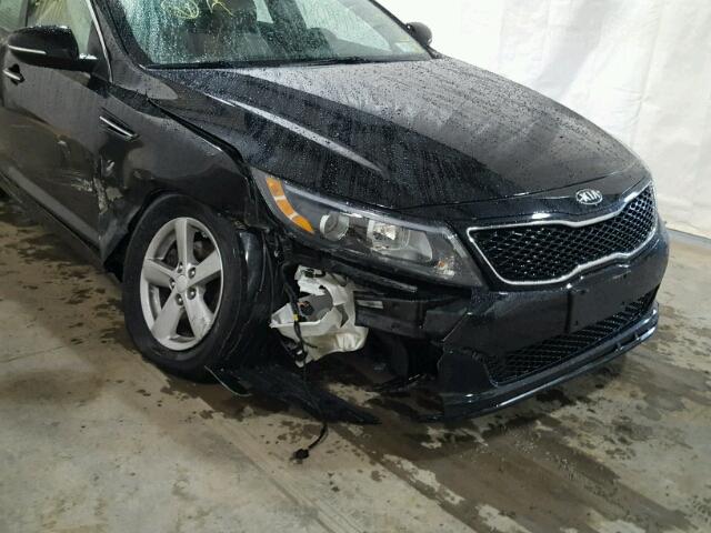 5XXGM4A72FG372145 - 2015 KIA OPTIMA BLACK photo 9