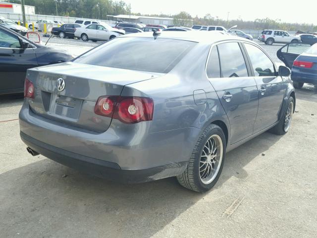 3VWRM71K18M047998 - 2008 VOLKSWAGEN JETTA SE GRAY photo 4