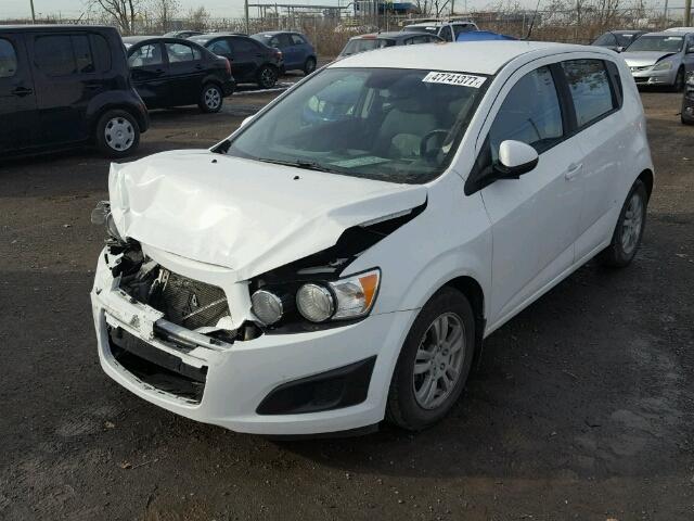 1G1JA6SH2C4189862 - 2012 CHEVROLET SONIC LS WHITE photo 2