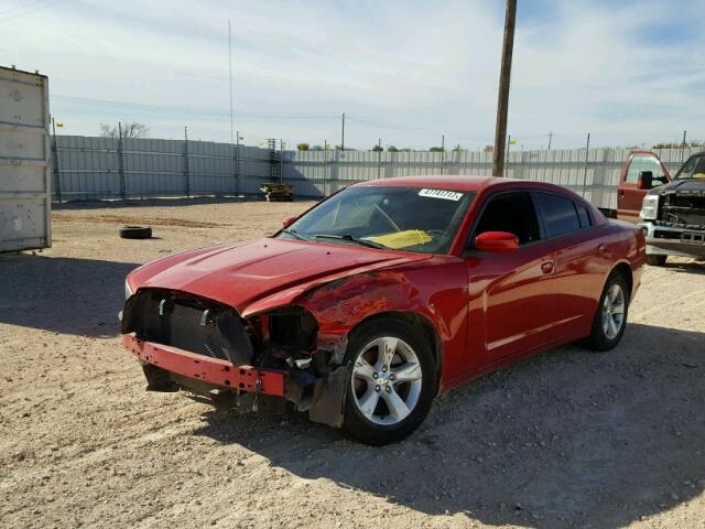 2C3CDXBG5CH259995 - 2012 DODGE CHARGER SE RED photo 2