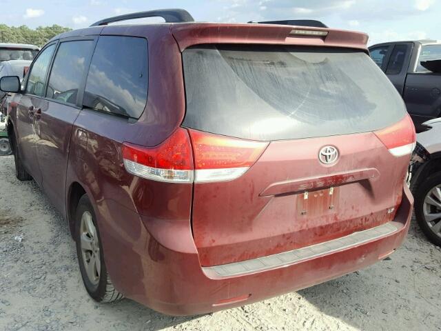 5TDKK3DC9DS313799 - 2013 TOYOTA SIENNA LE MAROON photo 3