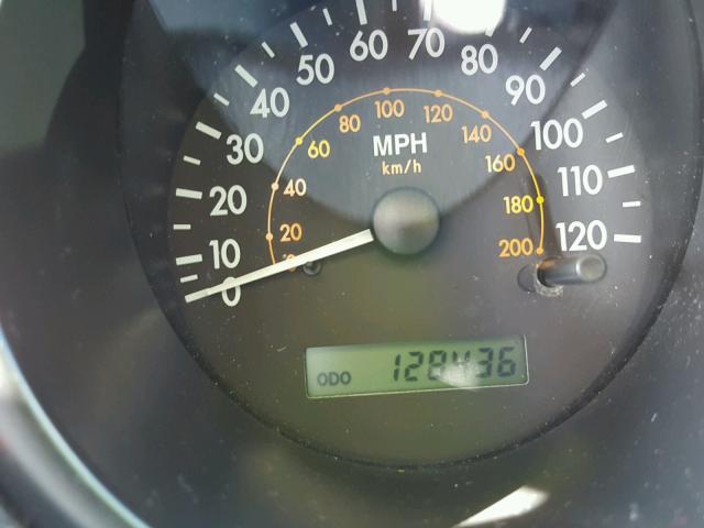 KL1TD56636B673850 - 2006 CHEVROLET AVEO BASE Күміс фото 8