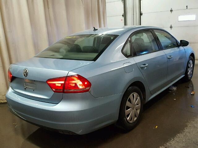 1VWAP7A36CC090157 - 2012 VOLKSWAGEN PASSAT S BLUE photo 4