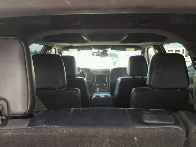 5LMJJ2HT6FEJ08462 - 2015 LINCOLN NAVIGATOR Srebrny zdjęcie 9