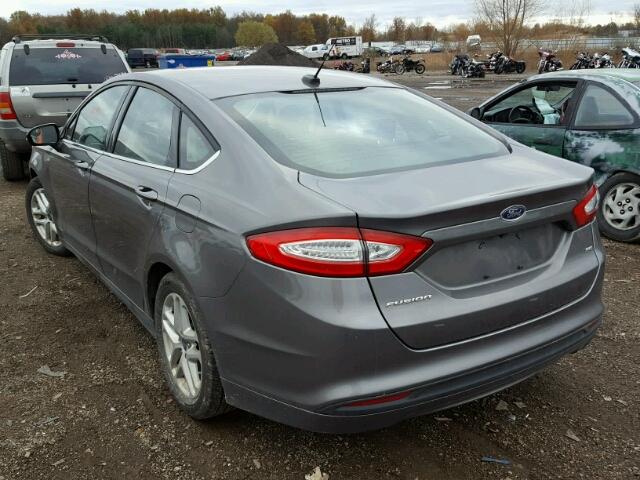 1FA6P0H77E5363841 - 2014 FORD FUSION SE GRAY photo 3