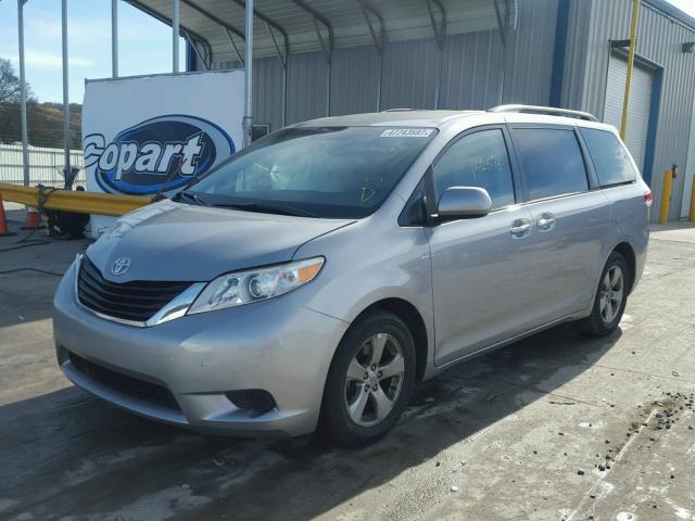 5TDKK3DC0BS129073 - 2011 TOYOTA SIENNA LE SILVER photo 2