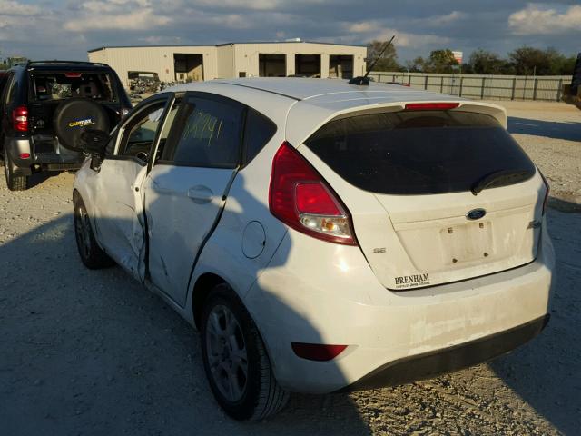 3FADP4EJ2EM127879 - 2014 FORD FIESTA SE WHITE photo 3