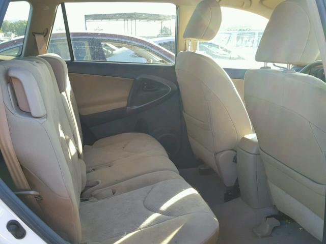 2T3ZF4DV2CW139985 - 2012 TOYOTA RAV4 白色 照片 6