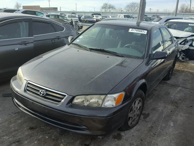 4T1BF28K9YU948079 - 2000 TOYOTA CAMRY LE 灰色 照片 2