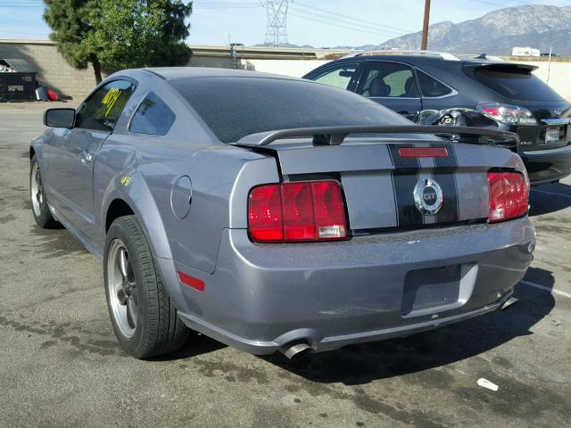 1ZVFT82H565104186 - 2006 FORD MUSTANG GT GRAY photo 3