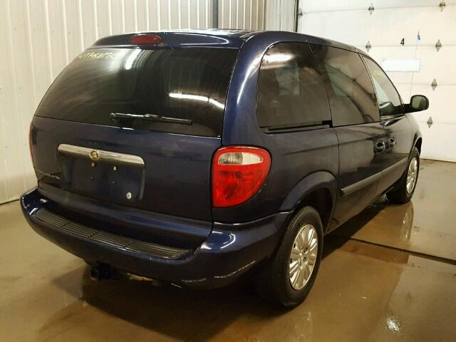 1A4GP45R76B643123 - 2006 CHRYSLER TOWN & COU BLUE photo 4