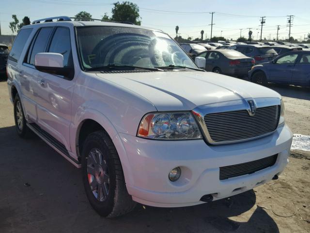 5LMFU27R33LJ19333 - 2003 LINCOLN NAVIGATOR Biały zdjęcie 1