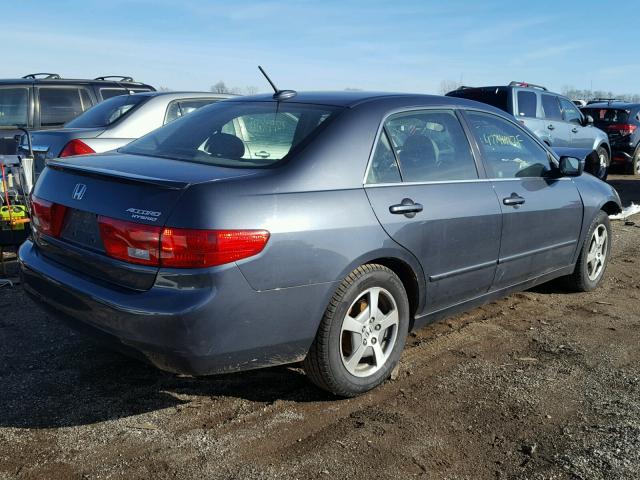 JHMCN36475C004108 - 2005 HONDA ACCORD HYB GRAY photo 4