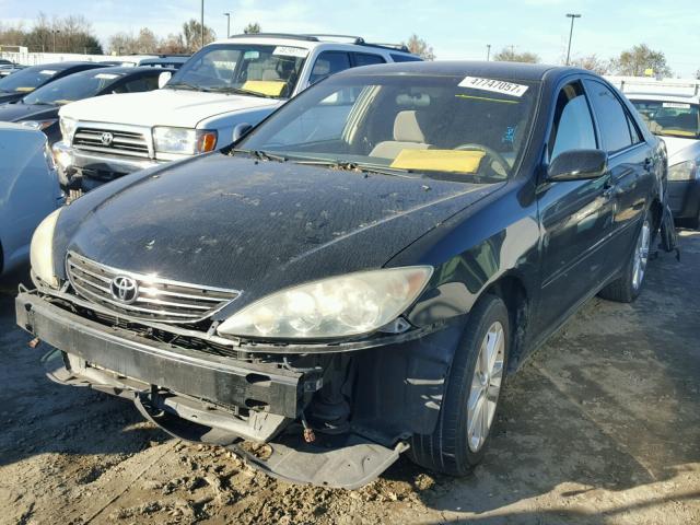 4T1BE32K25U052428 - 2005 TOYOTA CAMRY LE BLACK photo 2