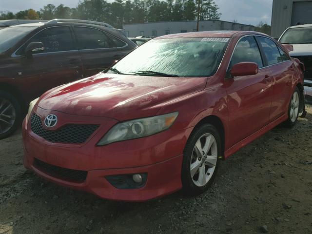 4T1BF3EKXAU091142 - 2010 TOYOTA CAMRY BASE RED photo 2