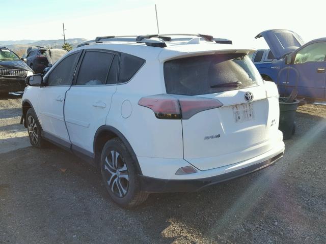 2T3BFREV4GW537833 - 2016 TOYOTA RAV4 LE WHITE photo 3