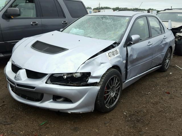 JA3AH86D75U033209 - 2005 MITSUBISHI LANCER EVO SILVER photo 2