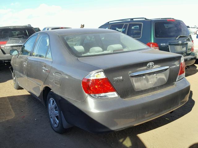 4T1BE32K65U968593 - 2005 TOYOTA CAMRY LE GRAY photo 3