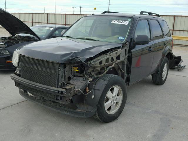 1FMCU0DG8BKC64689 - 2011 FORD ESCAPE XLT BLACK photo 2