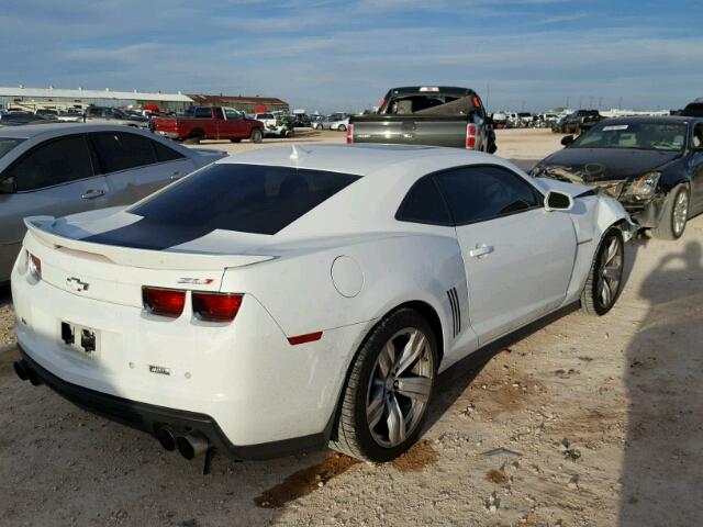 2G1FL1EP7D9801011 - 2013 CHEVROLET CAMARO ZL1 白色 照片 4