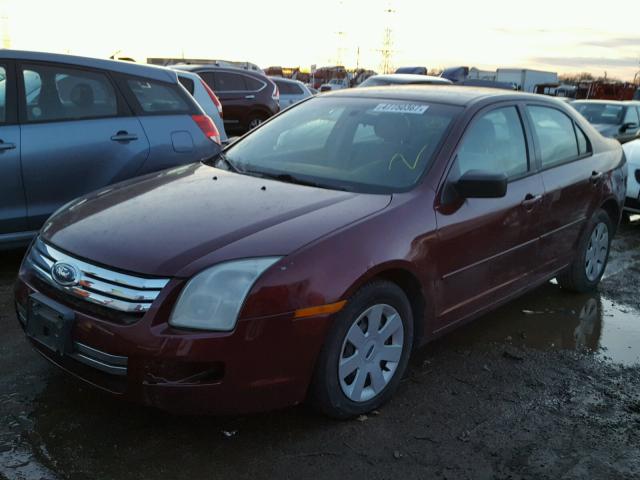 3FAFP06ZX6R179111 - 2006 FORD FUSION S MAROON photo 2