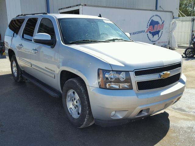 1GNSCJE01BR261495 - 2011 CHEVROLET SUBURBAN C SILVER photo 1