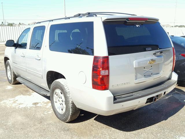 1GNSCJE01BR261495 - 2011 CHEVROLET SUBURBAN C SILVER photo 3