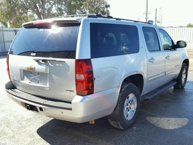 1GNSCJE01BR261495 - 2011 CHEVROLET SUBURBAN C SILVER photo 4