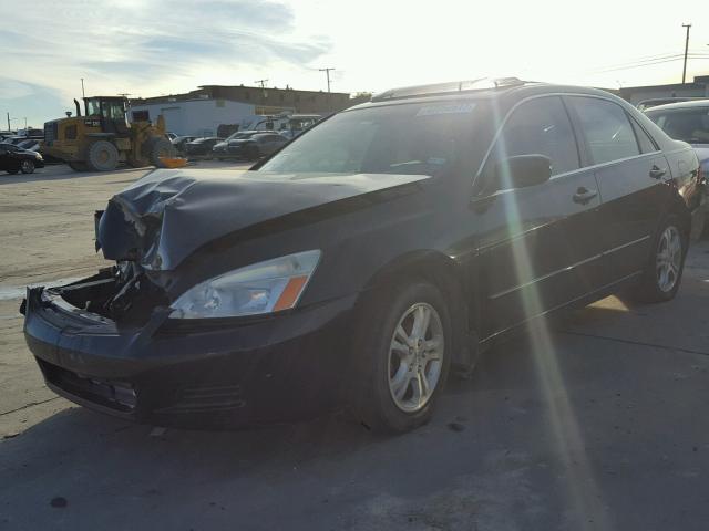 1HGCM56737A137216 - 2007 HONDA ACCORD EX BLACK photo 2