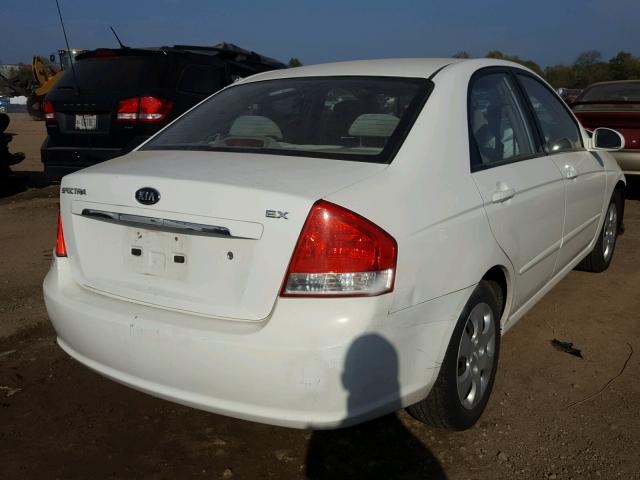 KNAFE121975462526 - 2007 KIA SPECTRA EX WHITE photo 4