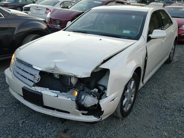 1G6DW677770145717 - 2007 CADILLAC STS WHITE photo 2