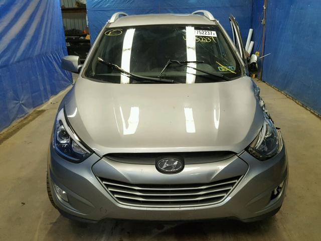 KM8JUCAGXEU831006 - 2014 HYUNDAI TUCSON GLS SILVER photo 9