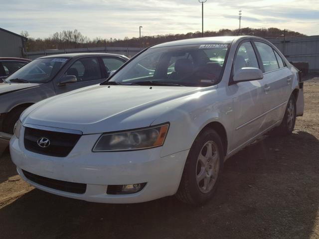 5NPEU46F66H070630 - 2006 HYUNDAI SONATA WHITE photo 2