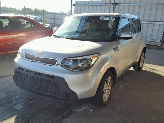 KNDJN2A25E7735296 - 2014 KIA SOUL SILVER photo 2