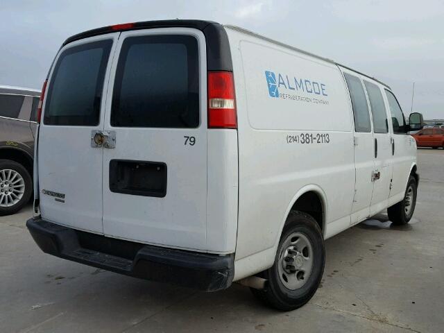 1GCWGGBA3D1166517 - 2013 CHEVROLET EXPRESS G2 WHITE photo 4