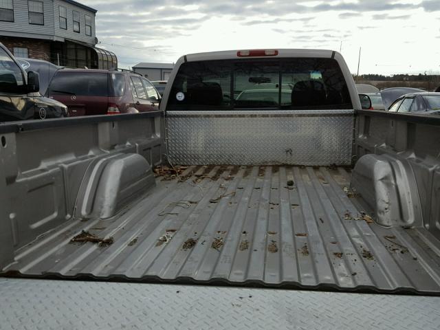 1GCEC14W01Z110870 - 2001 CHEVROLET SILVERADO GRAY photo 6