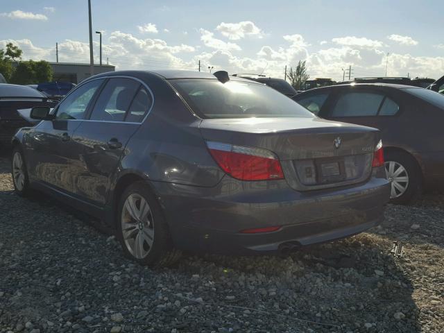 WBANV1C5XAC158170 - 2010 BMW 528 XI GRAY photo 3