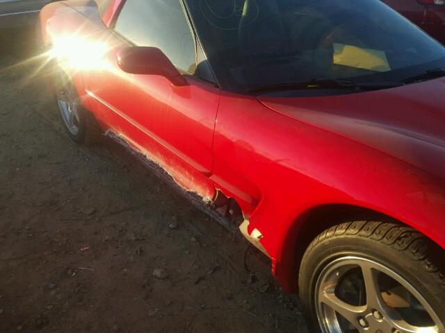 1G1YY22G525109554 - 2002 CHEVROLET CORVETTE RED photo 9